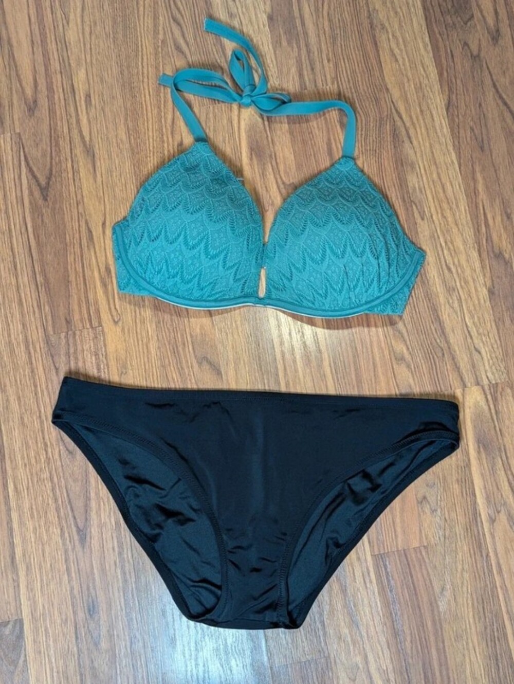 Shade & Shore Teal Lace-Textured Halter Bikini Top with Black Bottoms